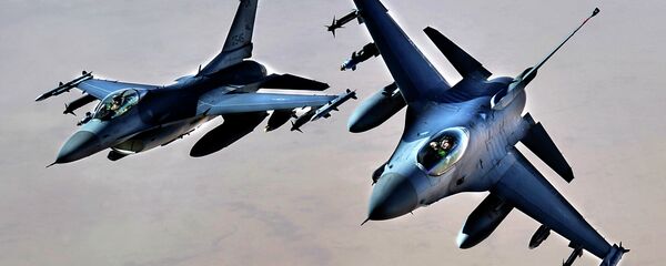 Cazas F-16 estadounidenses - Sputnik Mundo