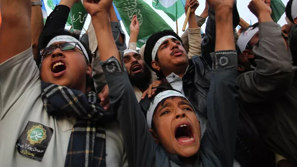 Jóvenes locales forman el 60% de los terroristas indios - Sputnik Mundo