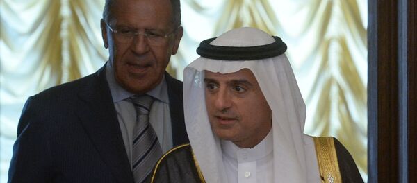 Serguéi Lavrov, ministro de Asuntos Exteriores de Rusia, y Adel al Jubeir, ministro de Asuntos Exteriores de Arabia Saudí, durante el encuentro en Moscú, el 11 de agosto, 2015 - Sputnik Mundo