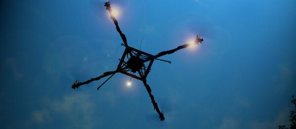 Un cuadricóptero - Sputnik Mundo