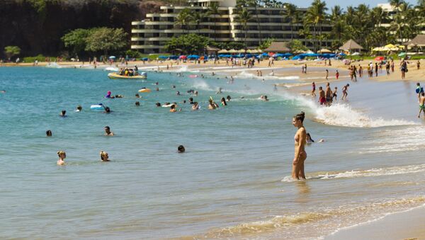 Playa en Lahaina, Hawái - Sputnik Mundo