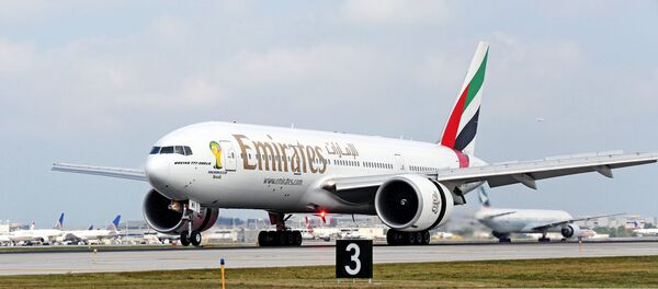 Boeing 777-200LR de Emirates Airlines aterriza en Chicago (archivo) - Sputnik Mundo