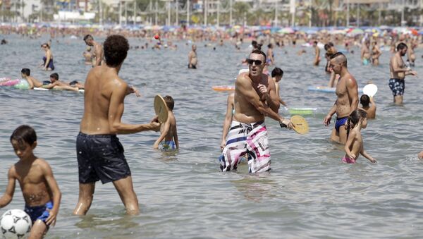 Turistas en Benidorm - Sputnik Mundo