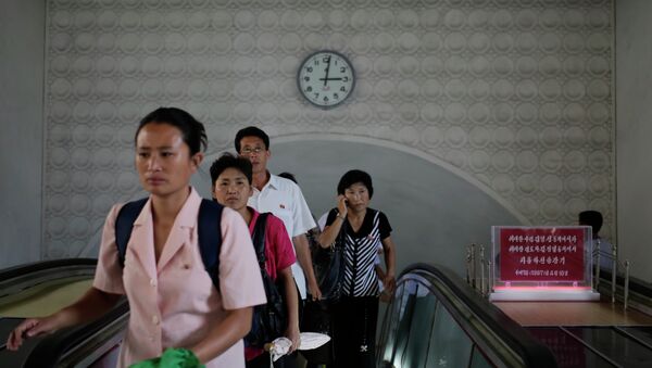 Estación de metro Kaeson en Pyongyang, Corea del Norte - Sputnik Mundo