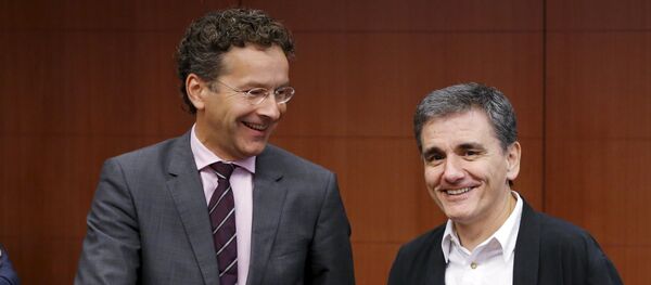 Presidente del Eurogrupo, Jeroen Dijsselbloem, y ministro de Finanzas de Grecia, Euclides Tsakalotos - Sputnik Mundo