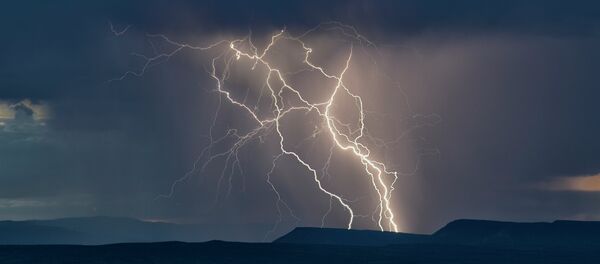 Brasil fue el país con más víctimas por impactos de rayo del mundo en 2014 Brasil fue el país con más víctimas por impactos de rayo del mundo en 2014 - Sputnik Mundo