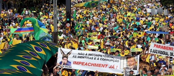 Manifestación contra Rousseff en Sao Paulo - Sputnik Mundo