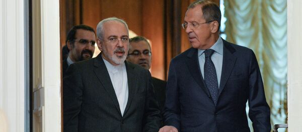 Mohammad Javad Zarif y Seguéi Lavrov, ministros de Exteriores de Rusia e Irán (archivo) - Sputnik Mundo