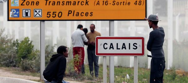 Los migrantes en Calais - Sputnik Mundo