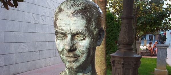 Busto de Federico García Lorca en Santoña, Cantabria - Sputnik Mundo