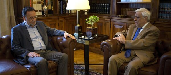 Líder del partido Unidad Popular, Panayotis Lafazanis, y presidente de Grecia, Prokopis Pavlópulos Líder del partido Unidad Popular, Panayotis Lafazanis, y presidente de Grecia, Prokopis Pavlópulos - Sputnik Mundo