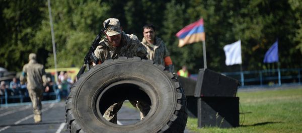 Militares durante los ejercicios Cooperación-2015 - Sputnik Mundo