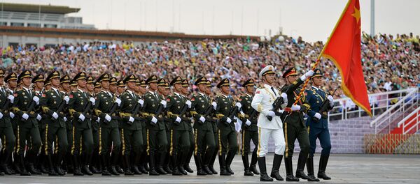 Ensayo de un desfile militar en Pekín (archivo) - Sputnik Mundo