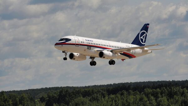 Sukhoi Superjet 100 - Sputnik Mundo