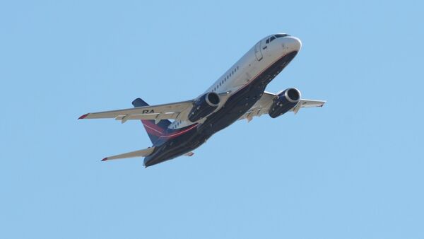 Avión Sukhoi Superjet 100 - Sputnik Mundo