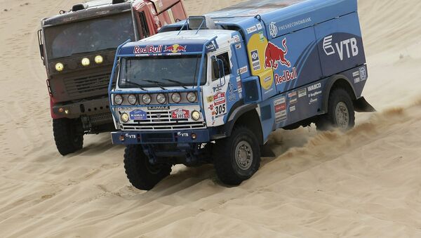 Automóvil Kamaz durante el rally internacional Ruta de la Seda (archivo) - Sputnik Mundo