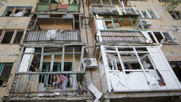 Un edificio destruido en Górlovka - Sputnik Mundo