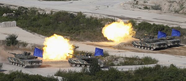 Maniobras militares de Corea del Sur y EEUU junto a la frontera de Corea del Norte - Sputnik Mundo