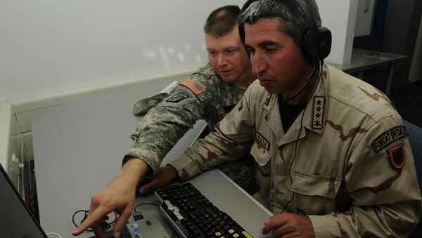 Militares de EEUU y Albania durante el curso de entrenamiento de la OTAN (archivo) - Sputnik Mundo