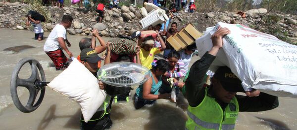 CIDH, preocupada por “deportaciones arbitrarias” de colombianos en Venezuela - Sputnik Mundo