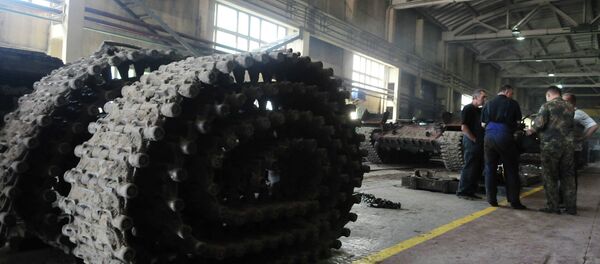 Centro de reparación de armas en Ucrania (archivo) Centro de reparación de armas en Ucrania (archivo) - Sputnik Mundo