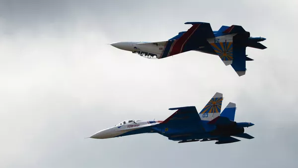 Aviones Su-27 - Sputnik Mundo