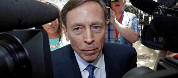 El ex director de la Cia David Petraeus - Sputnik Mundo