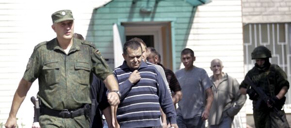 Prisioneros de guerra en Donetsk - Sputnik Mundo