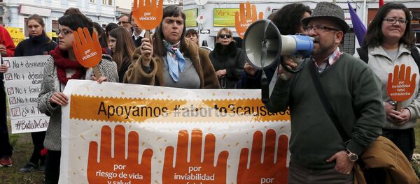 La manifestación en apoyo al proyecto de la ley del gobierno chileno que busca legalizar el aborto (Archivo) - Sputnik Mundo