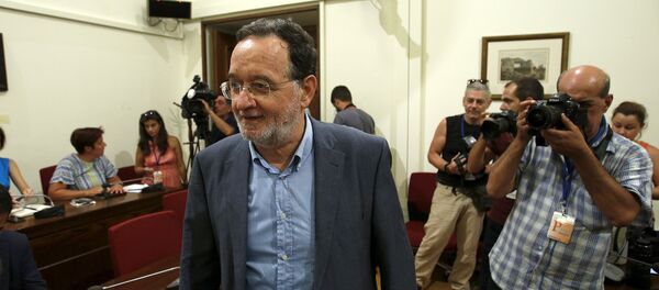 Panayotis Lafazanis, el líder del partido griego Unidad Populaк Panayotis Lafazanis, el líder del partido griego Unidad Populaк - Sputnik Mundo
