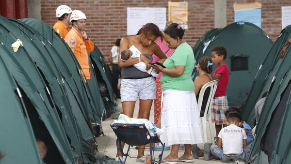 Colombianos deportados a su país desde Venezuela - Sputnik Mundo