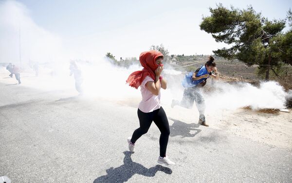 Protesta en Nabi Saleh - Sputnik Mundo