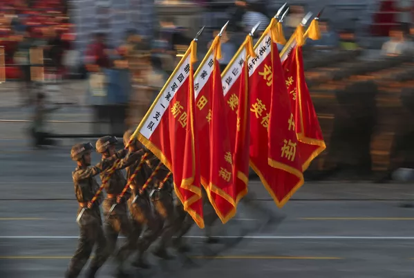 El grandioso desfile militar en Pekin El grandioso desfile militar en Pekin - Sputnik Mundo