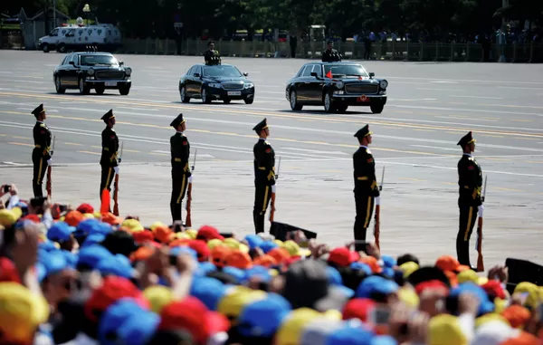 El grandioso desfile militar en Pekin El grandioso desfile militar en Pekin - Sputnik Mundo