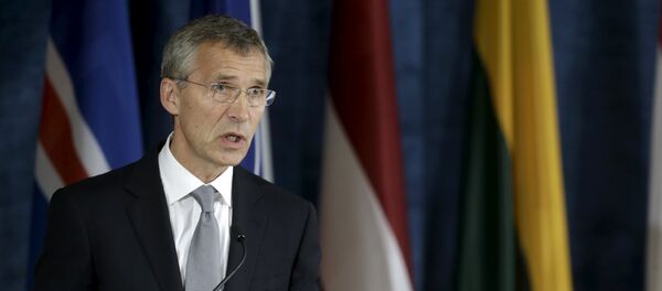 Jens Stoltenberg, secretario general de la OTAN, durante una rueda de prensa en Lituania, el 3 de septiembre, 2015 - Sputnik Mundo