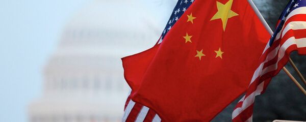 Banderas de China y EEUU Banderas de China y EEUU - Sputnik Mundo