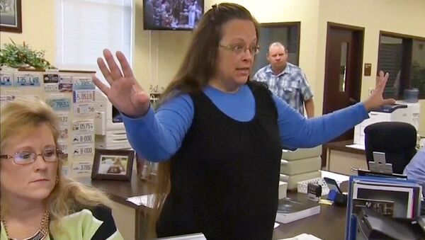 Kim Davis, la funcionaria judicial - Sputnik Mundo