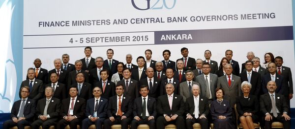 Foto de familia de los ministros de Finanzas y jefes de los Bancos centrales de los países G20, reunidos en Ankara Foto de familia de los ministros de Finanzas y jefes de los Bancos centrales de los países G20, reunidos en Ankara - Sputnik Mundo