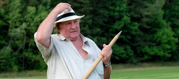 El actor francés Gérard Depardieu en Bielorrusia - Sputnik Mundo