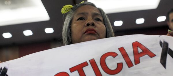 Berta Nava, la madre de uno de los estudiantes desaparecidos en Ayotzinapa Berta Nava, la madre de uno de los estudiantes desaparecidos en Ayotzinapa - Sputnik Mundo