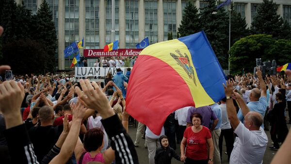 Protestas en Chisinau, el 6 de septiembre, 2015 - Sputnik Mundo