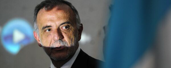 The Chief of the International Commission Against Impunity in Guatemala (CICIG), Colombian Ivan Velasquez, attends the forum The Social Cost of Corruption in Guatemala City on August 31, 2015. - Sputnik Mundo