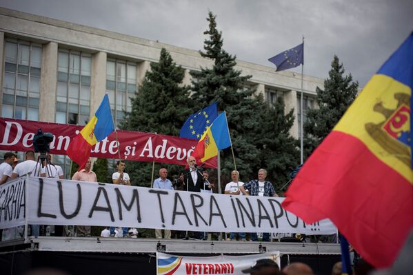 Protestas multitudinarias en Chisinau - Sputnik Mundo