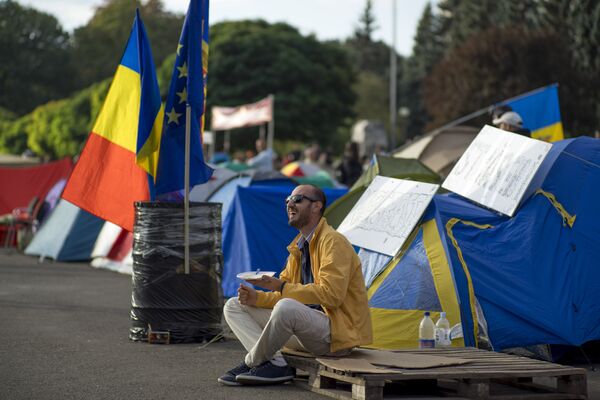 Protestas multitudinarias en Chisinau - Sputnik Mundo