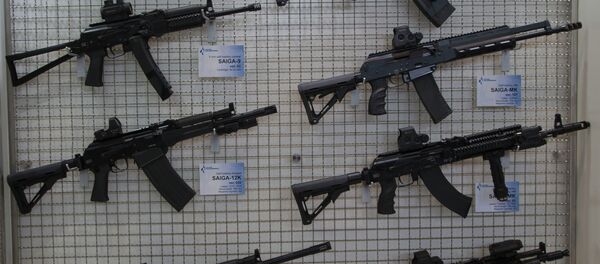 Fusiles Kalashnikov - Sputnik Mundo