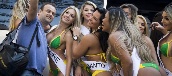 Participantes del certamen Miss Bumbum Brasil 2015 (archivo) - Sputnik Mundo