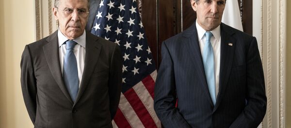 Ministro de Exteriores de Rusia, Serguéi Lavrov y jefe de Estado de EEUU, John Kerry - Sputnik Mundo