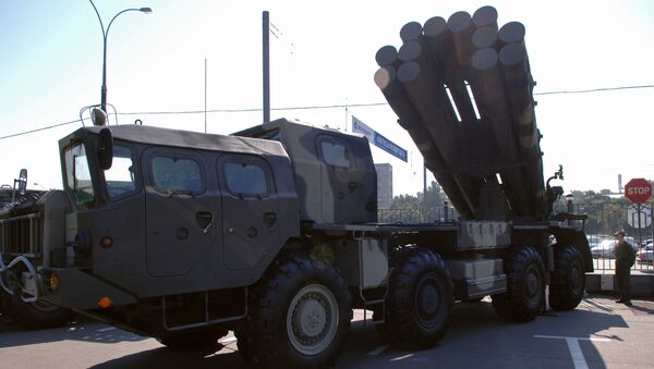 Lanzacohetes múltiple ruso BM-30 Smerch - Sputnik Mundo