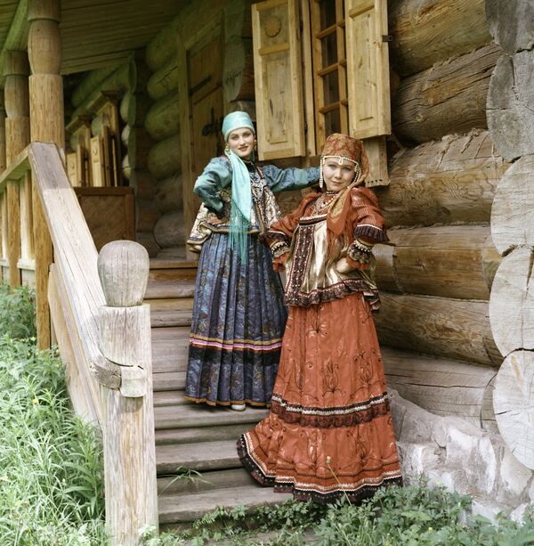 Los insólitos trajes nacionales - Sputnik Mundo