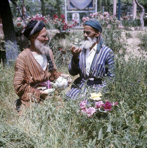 Los insólitos trajes nacionales - Sputnik Mundo